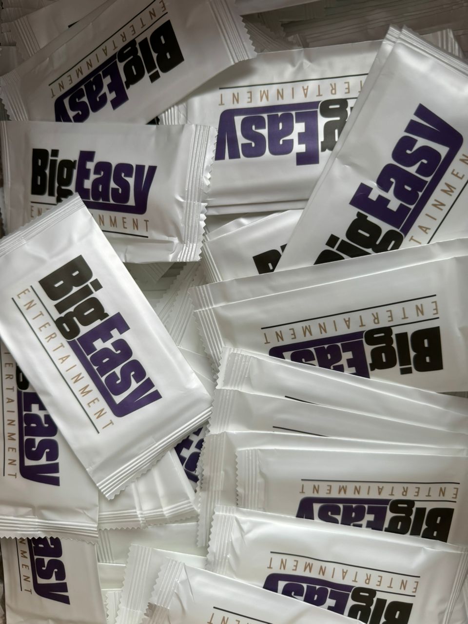 Custom Logo Wet Wipes, Promotional Wipes, Printed Freshener Towels For Restaurants, Cafes, Travel etc.